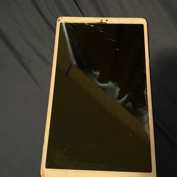 Samsung tab a 7 lite (including charger) - Picture 2 of 3